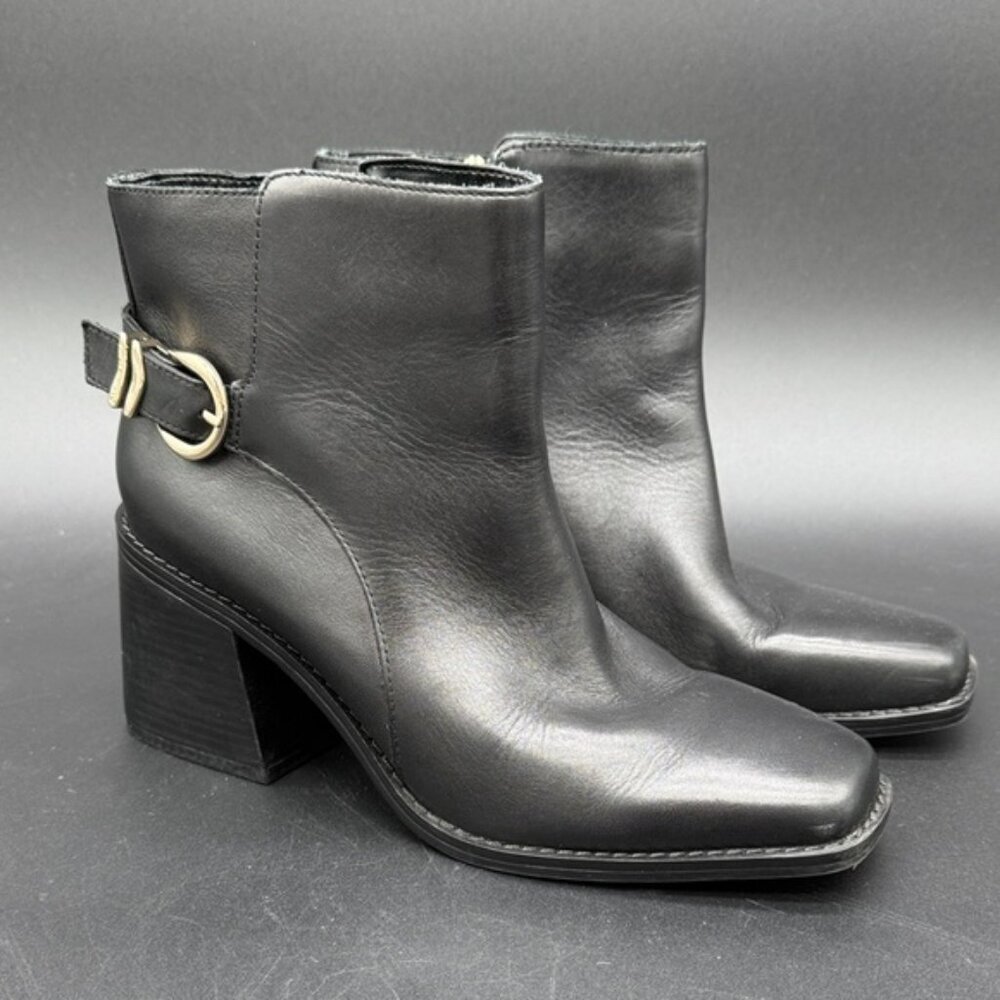 Vince Camuto Sameena Black Leather Bootie Like New Worn Twice Size 7.5